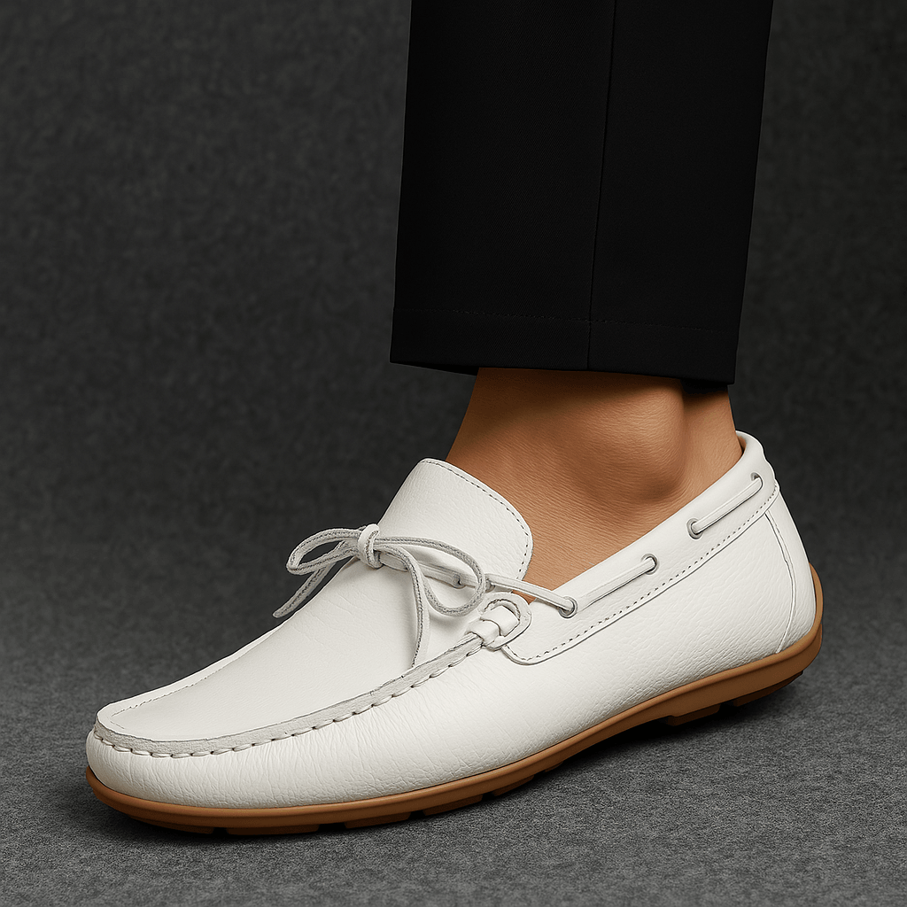 Mocasín Hombre en Cuero Blanco – Estilo Moderno y Suela Antideslizante - Tienda Serrano