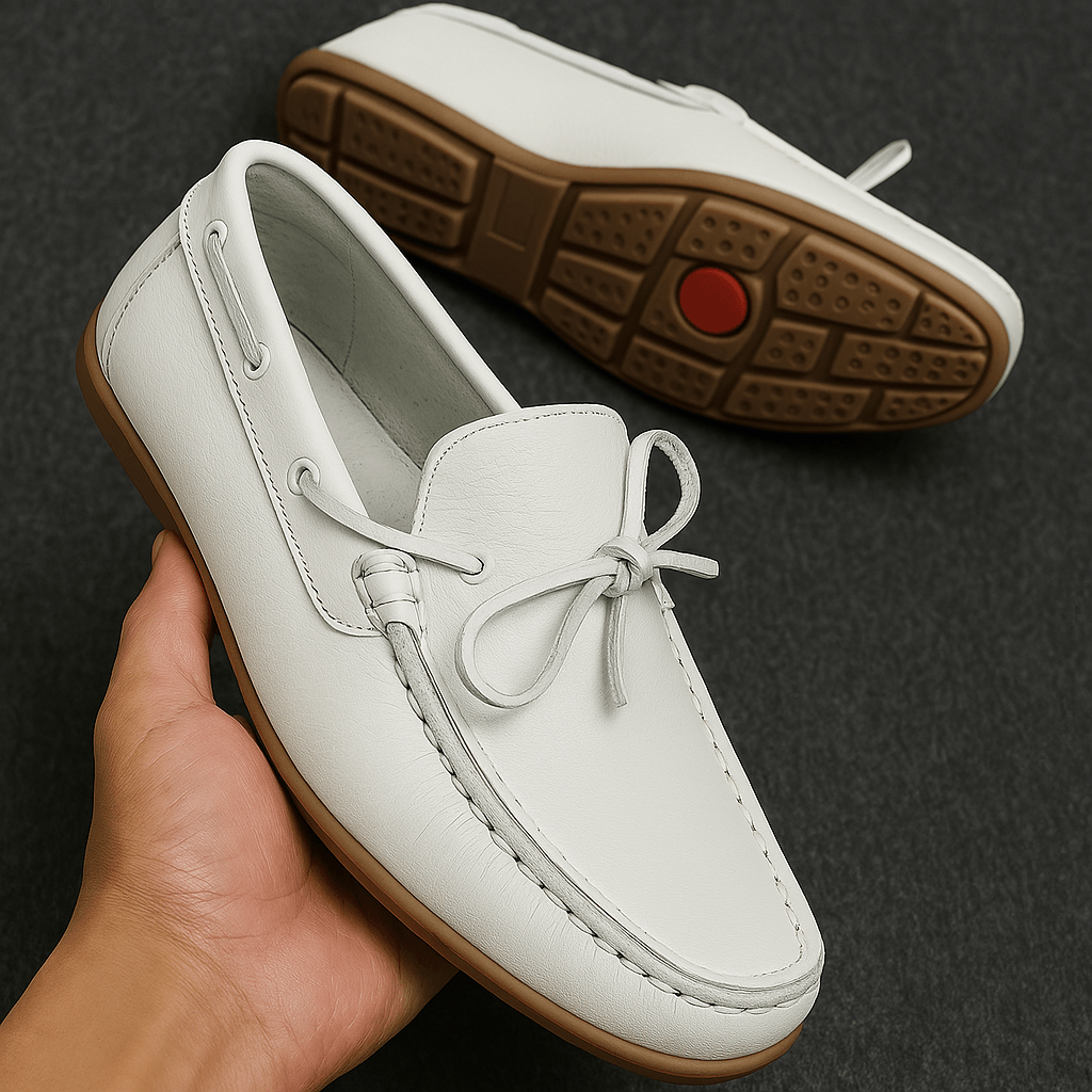 Mocasín Hombre en Cuero Blanco – Estilo Moderno y Suela Antideslizante - Tienda Serrano